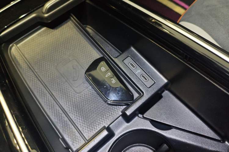 Used Volkswagen ID.6 CROZZ 2022 Long-Range PRO Edition