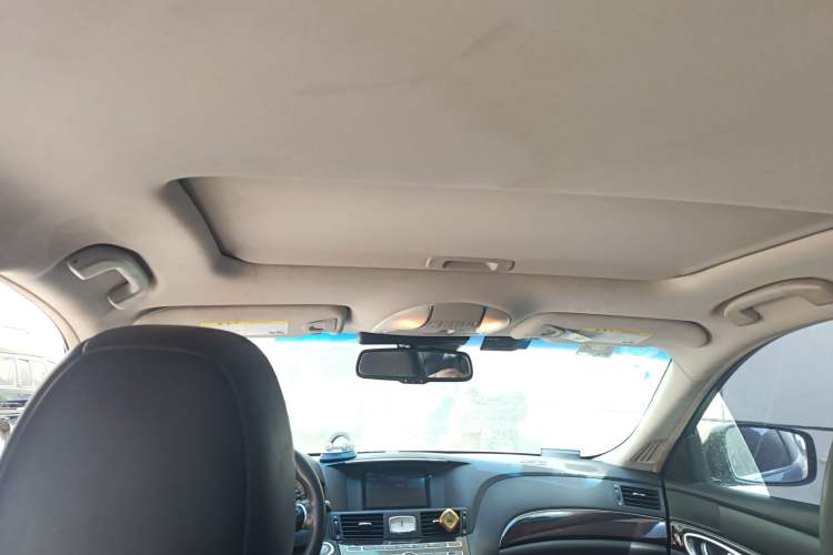 Used Infiniti M Series 2012 M25L Comfort Edition Headliner