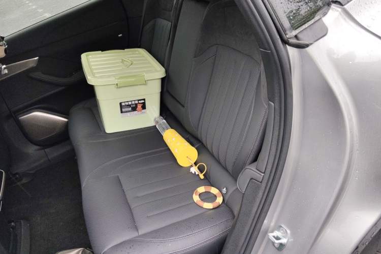 Used ONVO L60 2025 Model—85 kWh Rear-Wheel-Drive Version