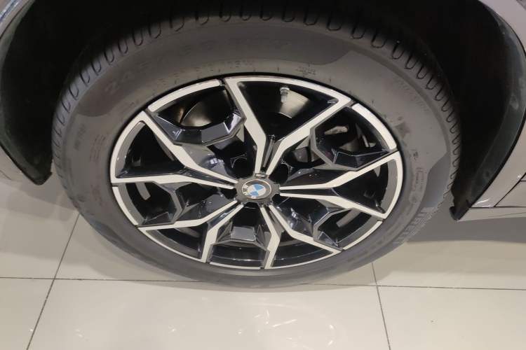 Used BMW X3 2022 Restyled xDrive25i M Sport Package Right Rear Wheel Hub
