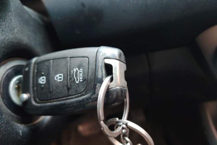 Used Hyundai Celesta 2017 1.6L Automatic Enjoyment Version GLS Vehicle Key