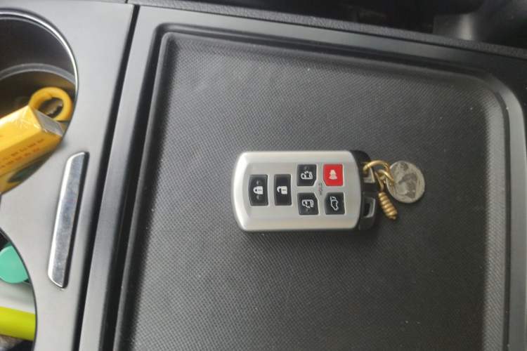 Used Toyota SIENNA 2018 3.5L 2WD Limited 7-Seater Canadian Version
