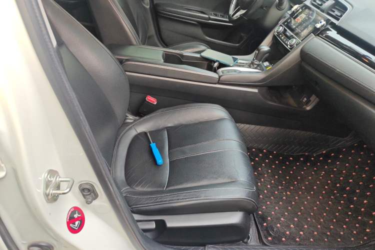 Used Honda Civic 2016 220TURBO CVT Prestige Edition Right Front Seat