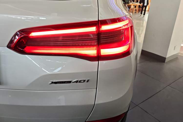 Used BMW X5 2019 xDrive40i Base Model Middle East
