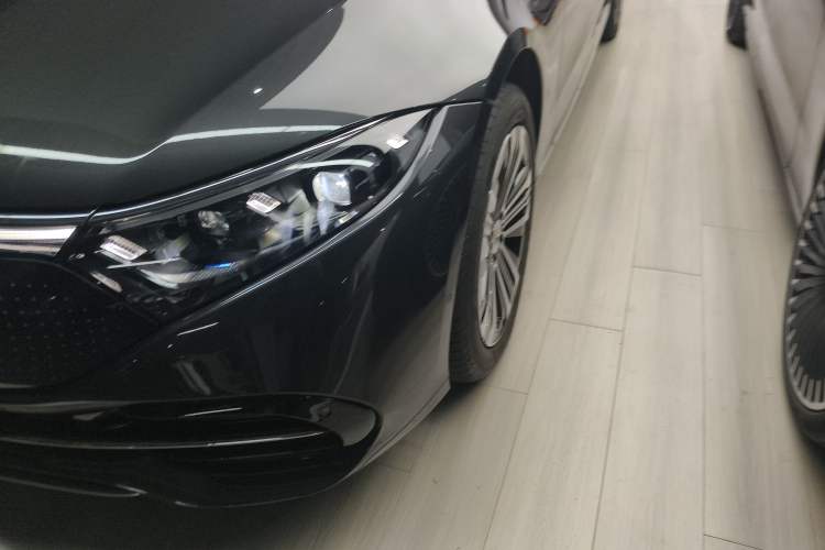 Used Mercedes-Benz EQS 2023 450+ Pioneer Edition Left Front Headlight