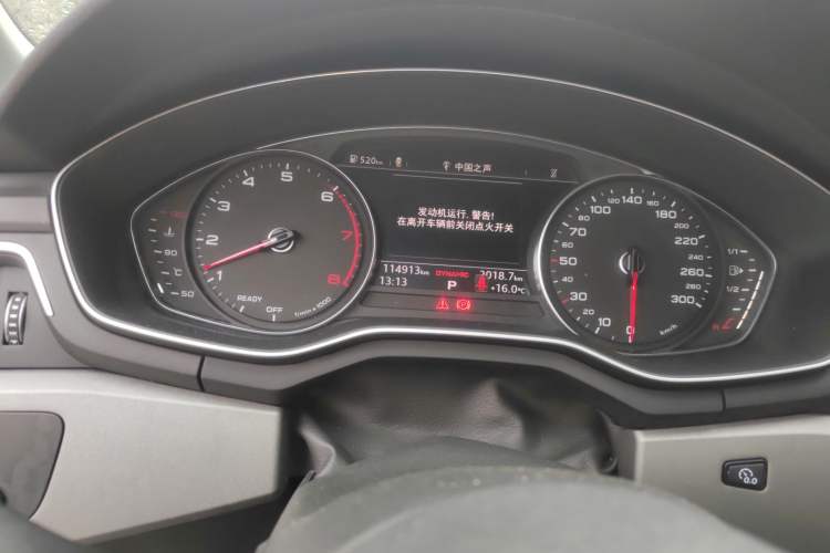 Used Audi A4L 2018 30th Anniversary Edition 40 TFSI Trendy Model Odometer Close Up