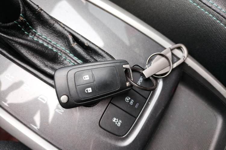 Used Chevrolet Lova RV 2016 1.5L Automatic Smart Drive Edition Interior 1