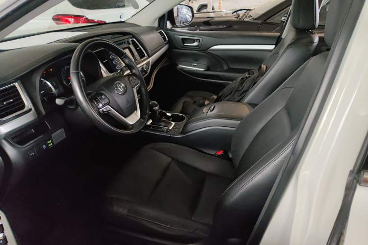 Used Toyota Highlander 2015 2.0T Four-Wheel Drive Luxury Edition 7-Seater Left Front Seat