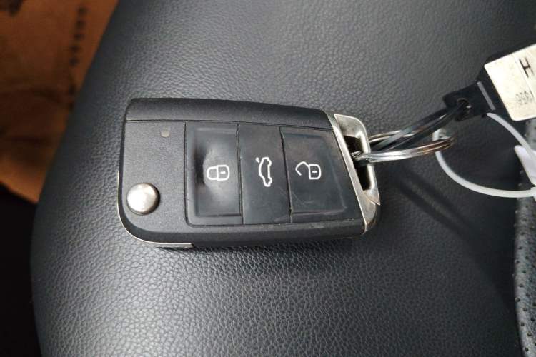 Used Volkswagen Lamando 2019 280TSI DSG Comfort Edition China VI standard
