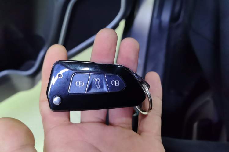 Used CHANGAN CS35 2015 1.6L Automatic Luxury Model China IV Standard
