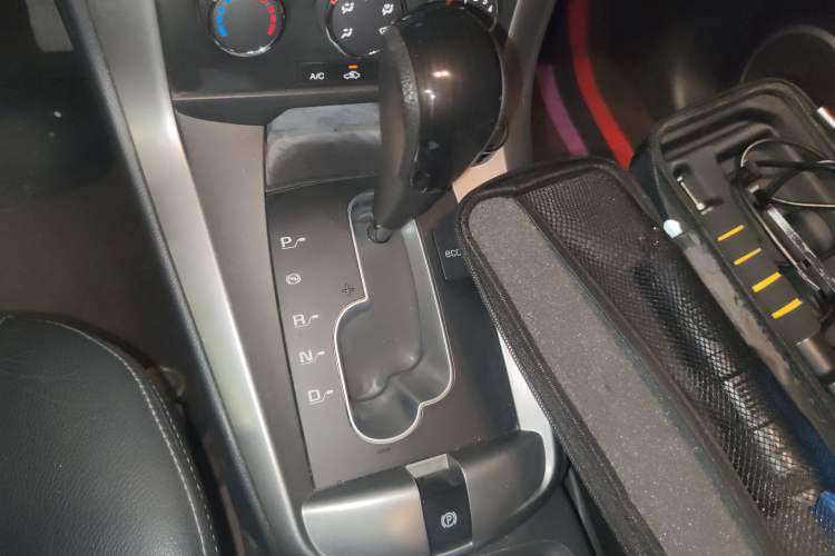 Used Chevrolet Captiva 2014 2.4L Two-Wheel Drive Urban Version 7 Seats Gear Lever