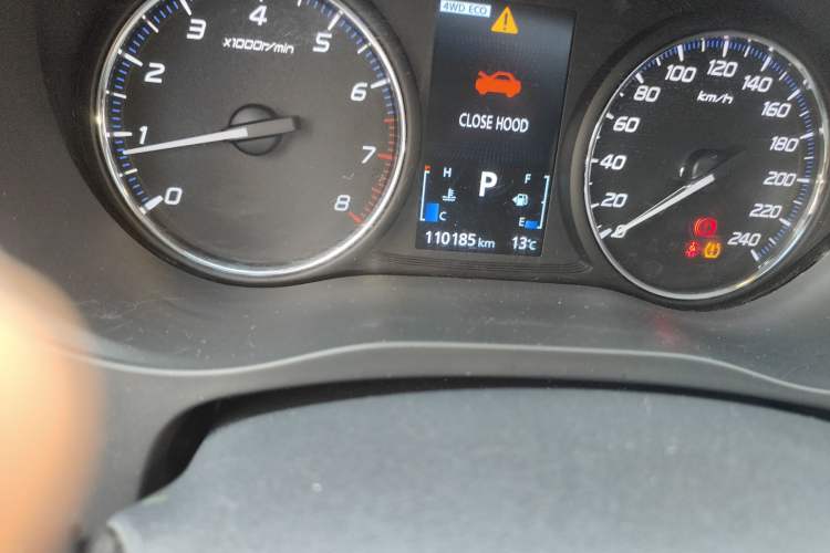 Used Mitsubishi Outlander 2018 2.4L 4x4 Luxury Edition 7-Seater