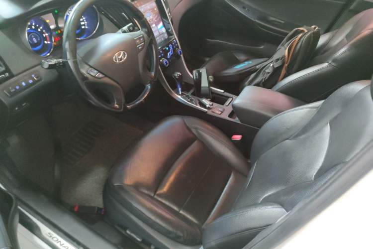 Used Hyundai Sonata 2014 2.0L Automatic Luxury Edition