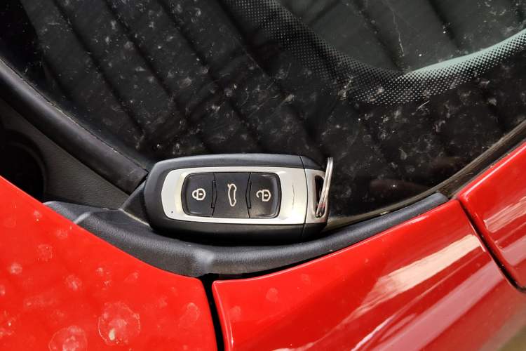 Used Geely Auto Vision X3 2021 PRO 1.5L CVT Deluxe Model
