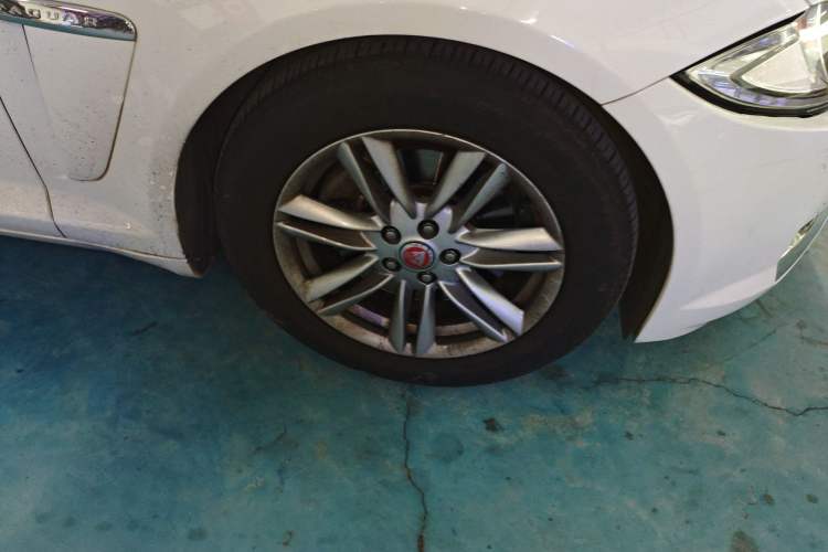 Used Jaguar XF 2015 XF 2.0T Prestige Edition
