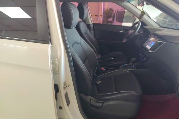 Used Hyundai ix25 2017 1.6L Automatic Smart Version
