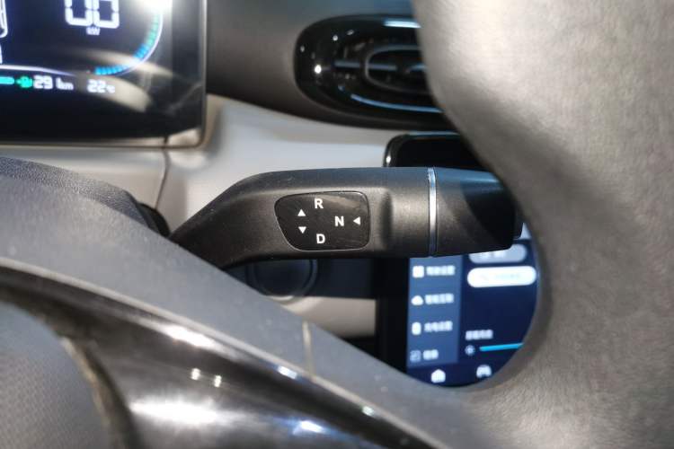 Used Leapmotor T03 2023 310 Lite Edition Gear Lever