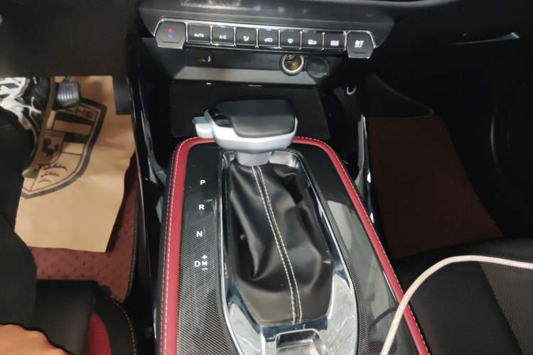 Used CHANGAN OSHAN X5 2021 1.5T DCT Prestige Edition Gear Lever