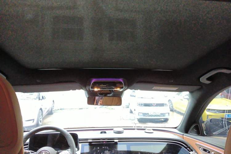 Used Mercedes-Benz E-Class 2025 Facelift E 300 L Luxury Edition
