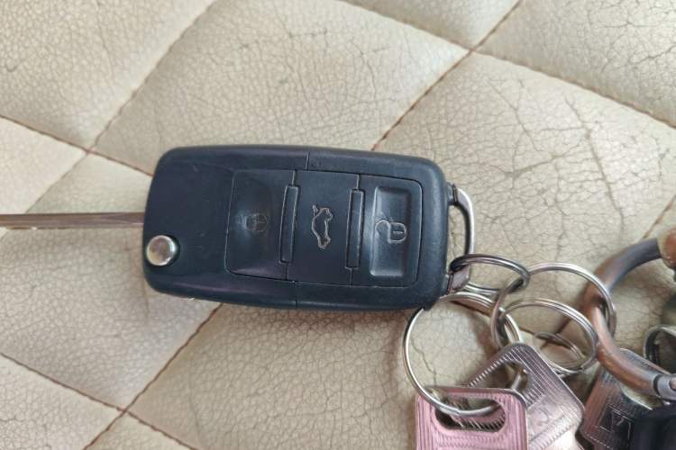 Used Hyundai Verna (older generation) 2010 Sedan 1.4L Automatic Comfort Model GS
