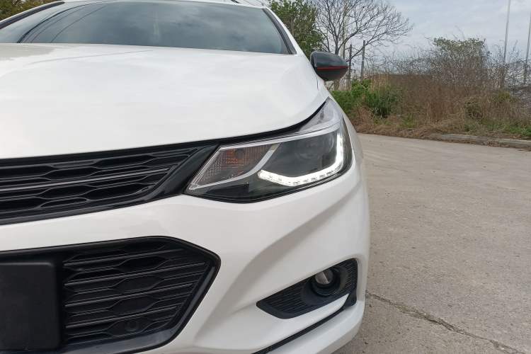Used Chevrolet Cruze 2018 Redline 330T Dual-Clutch Flagship Edition Left Front Headlight