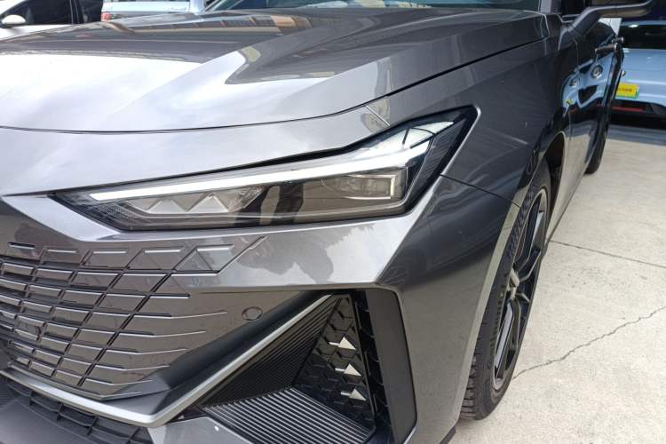 Used CHANGAN UNI-V 2022 1.5T Prestige Version Left Front Headlight