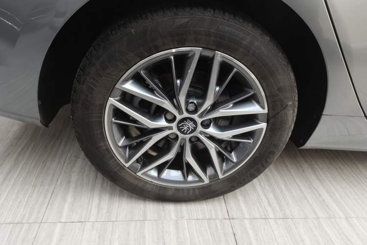 Used BYD Qin PLUS 2024 Honor Edition EV 510KM Beyond Model