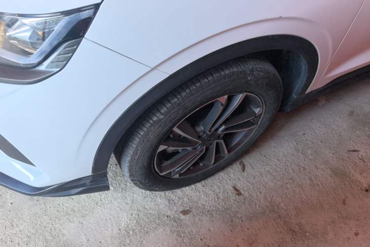 Used Geely Auto Coolray 2023 1.5T DCT Platinum Edition
