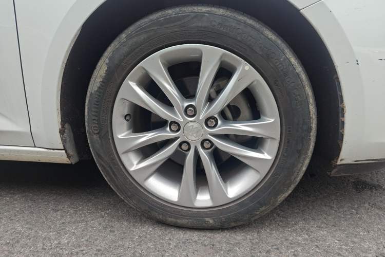 Used Buick Verano 2018 Sedan 20T Dual-Clutch Elite Model
