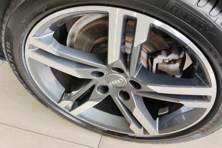 Used Audi A4L 2020 40 TFSI Luxury Dynamic Model