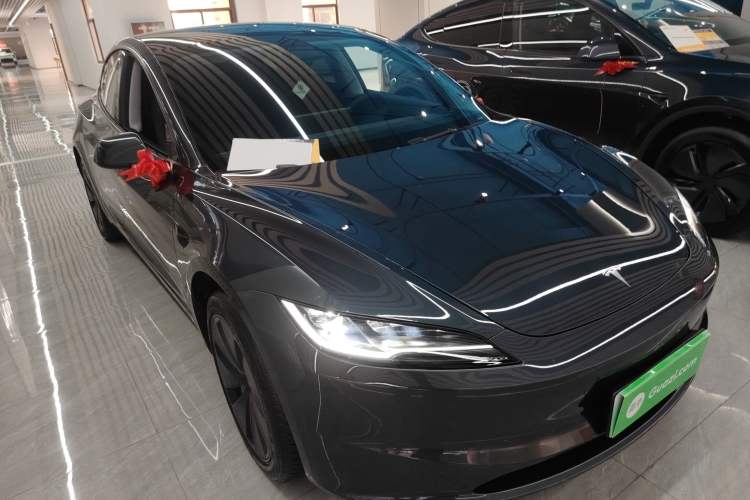 Used Tesla Model 3 2025 Rear-Wheel-Drive Version Front Right 45 Deg