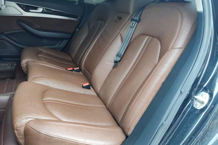 Used Audi A8 2014 A8L 45 TFSI quattro Comfort model
