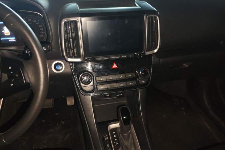 Used Hyundai ix35 2019 2.0L Automatic 2WD Zhiyong·Changxiang Edition China VI Standard
