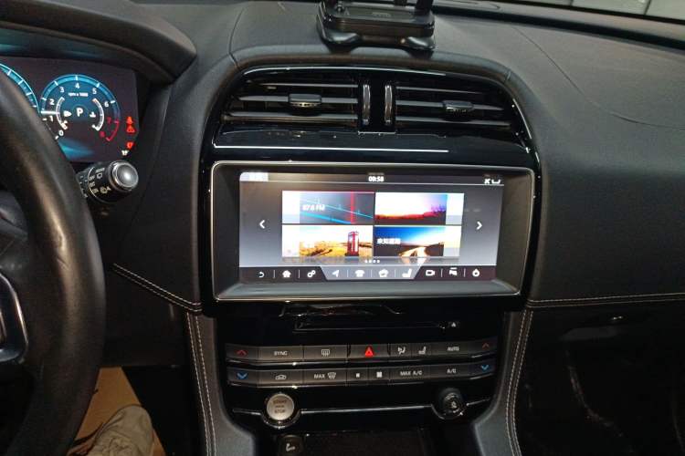 Used Jaguar F-PACE 2016 2.0T Two-Wheel-Drive R-Sport Sport Edition
