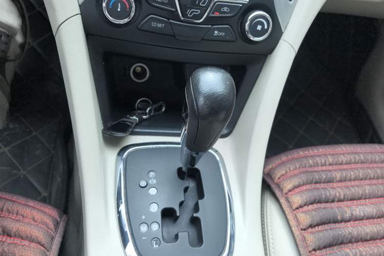 Used Chery Arrizo 7 2015 1.6L CVT ZhiXiang Edition Gear Lever