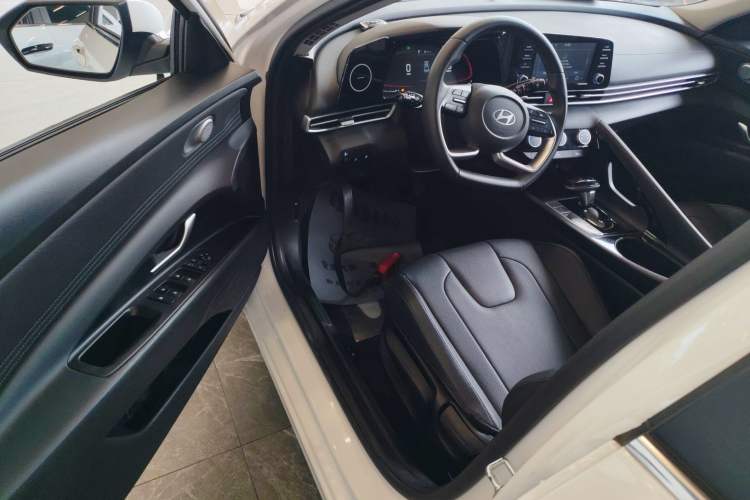 Used Hyundai Elantra 2023 1.5L CVT GLX Elite Edition