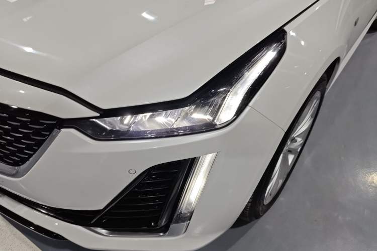 Used Cadillac CT5 2023 28T Luxury Edition (Standard Version) Left Front Headlight