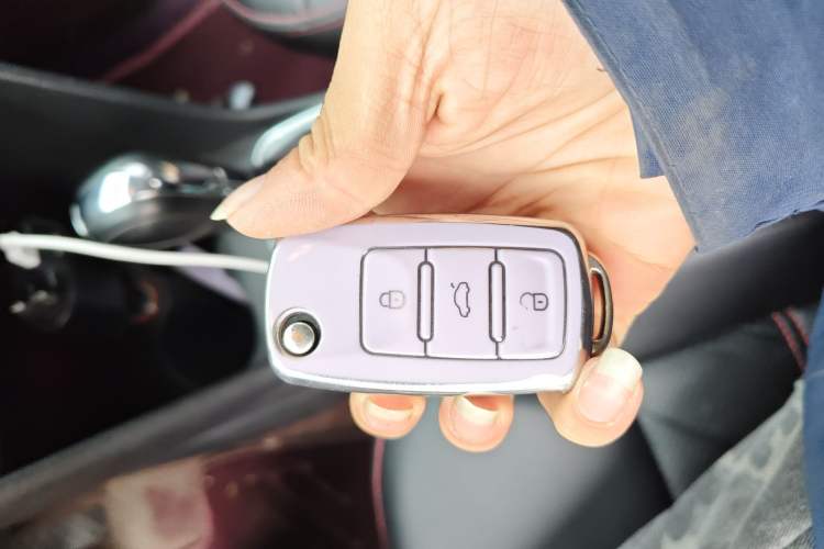 Used Volkswagen Polo 2016 1.6L Automatic Luxury Model Vehicle Key