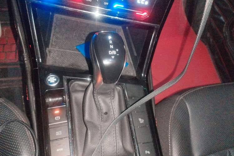 Used Volkswagen Passat New Energy 2020 430 PHEV Hybrid Luxury Edition China VI Standard
