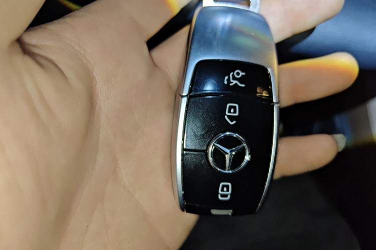 Used Mercedes-Benz E-Class 2020 Restyled E 300 L Sport Exclusive Edition Vehicle Key