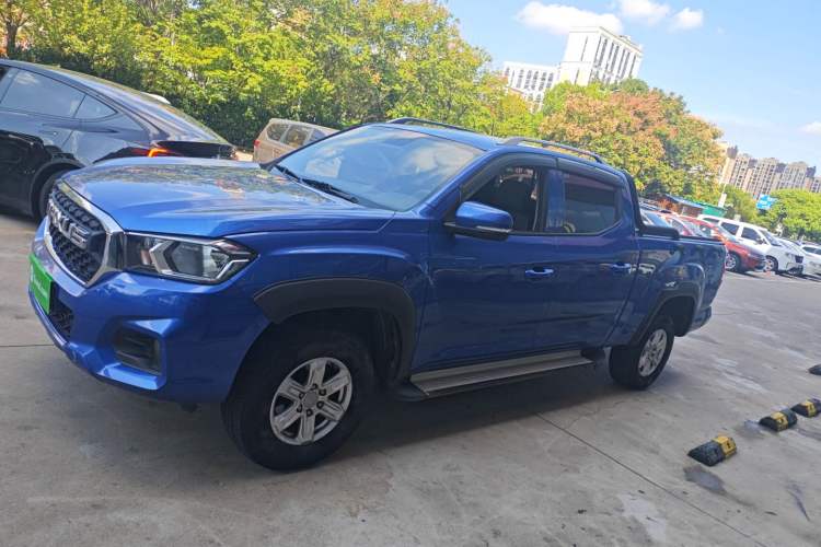 Used SAIC MAXUS T70 2021 2.0T Facelift Diesel Automatic 4x4 Advanced Version with Long Bed and High Ground Clearance
