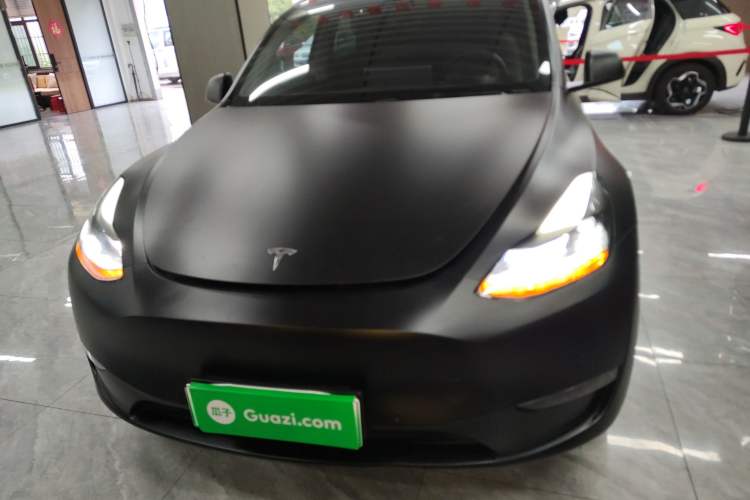 Used Tesla Model Y 2021 Long-Range All-Wheel-Drive Version Front