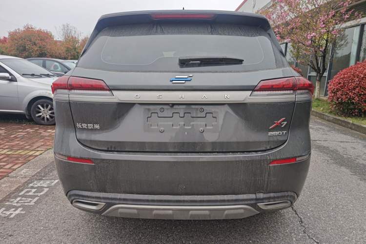 Used CHANGAN OSHAN X7 2020 1.5T Automatic Luxury Model Rear