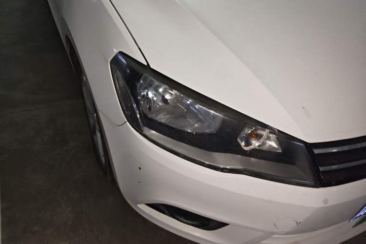 Used Volkswagen Jetta 2015 1.6L Manual Comfort Model
