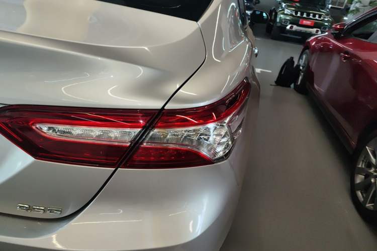 Used Toyota Camry 2019 2.5G Luxury Edition China VI Standard Right Rear Taillight