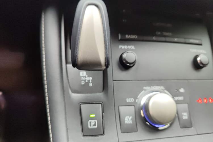 Used Lexus CT 2014 CT200h Comfort Edition Monochrome Gear Lever