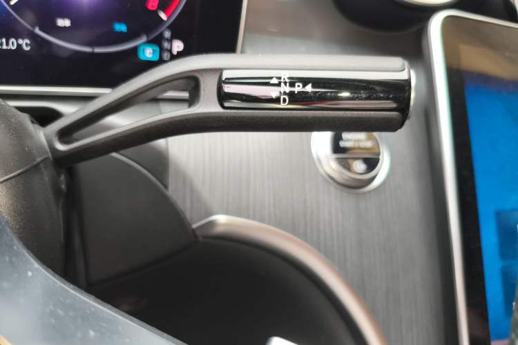 Used Mercedes-Benz C-Class 2023 Revised C 200 L Sport Edition Gear Lever