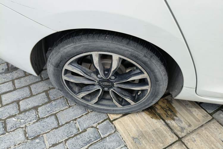 Used JAC Group J7 2020 1.5T CVT Elite Model Right Rear Wheel Hub