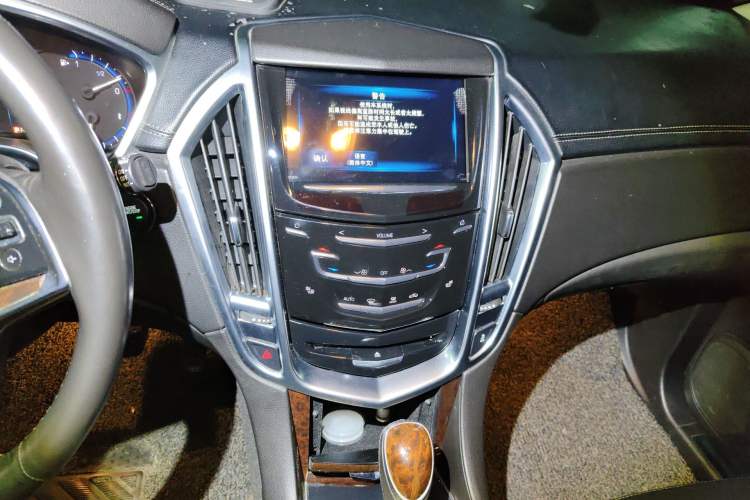 Used Cadillac SRX 2015 3.0L Elite Model