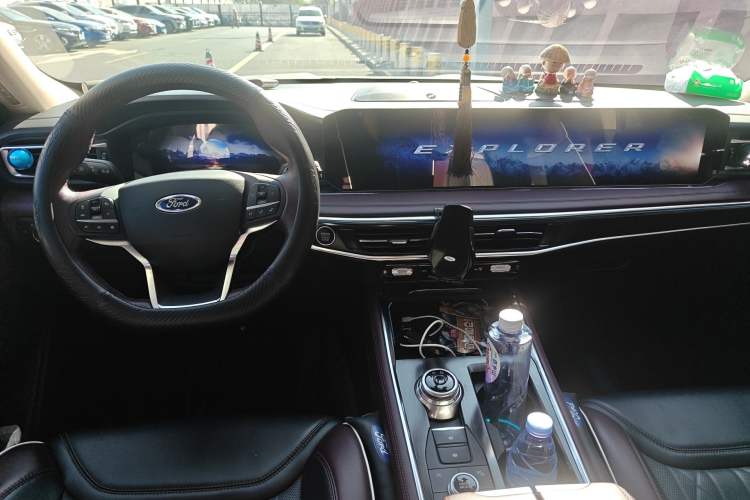 Used Ford Explorer 2023 EcoBoost 285 Four-Wheel Drive Titanium Edition 6 Seats
